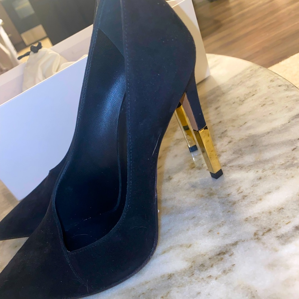 Black Balmain heels